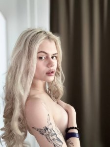 Гвен Стейси, 79856044785