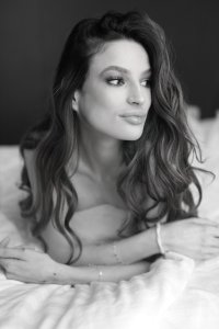 Лера, 79267363744