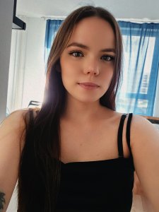 Катя, 79937018920