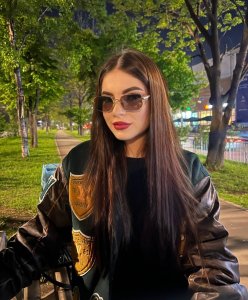 Деля, 79688120617