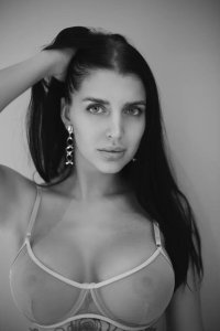 Алиса, 79680270192