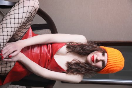 Блядь Света, 79030078329