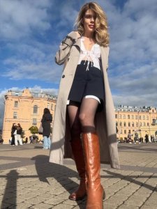 Elena Vien, 79112900698