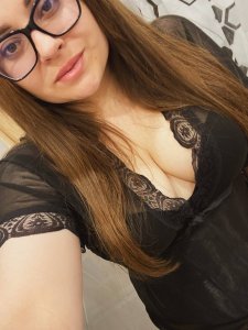 Даша, 79776649704