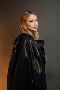 Алёна, 79689296122